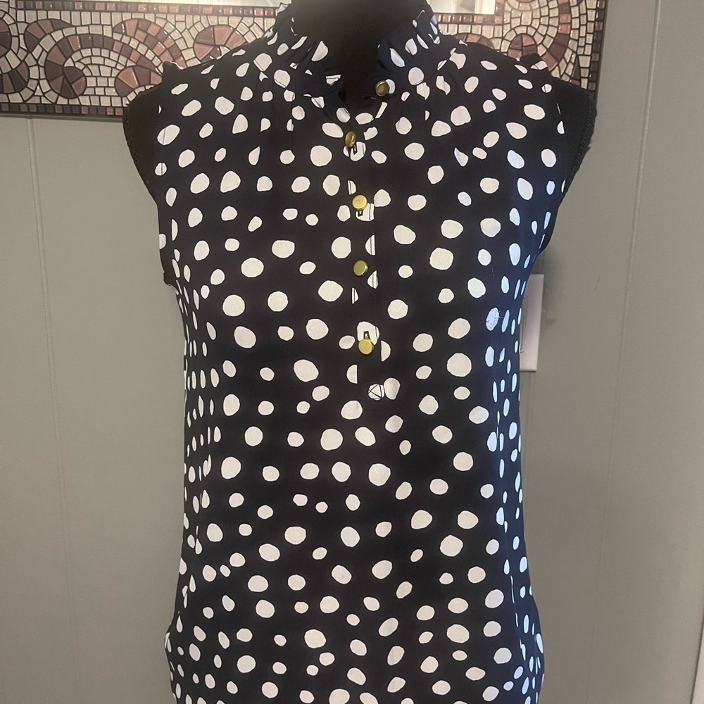 Loft Women's petite Ruffle Sleeveless Blouse Top Sz XSP  Navy Polka Dot V Neck
